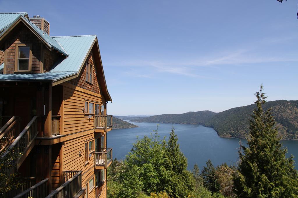 Moon Water Lodge Malahat Εξωτερικό φωτογραφία