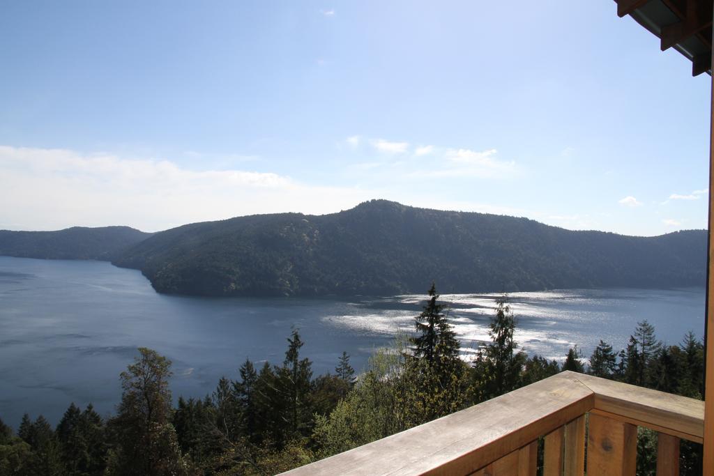 Moon Water Lodge Malahat Δωμάτιο φωτογραφία