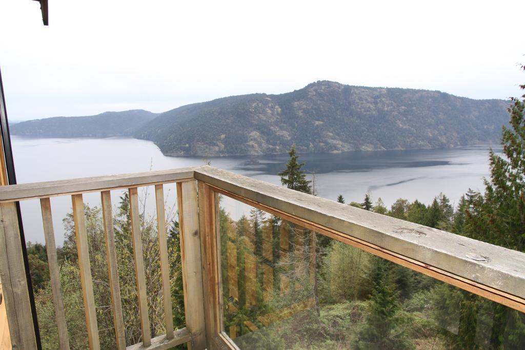 Moon Water Lodge Malahat Δωμάτιο φωτογραφία